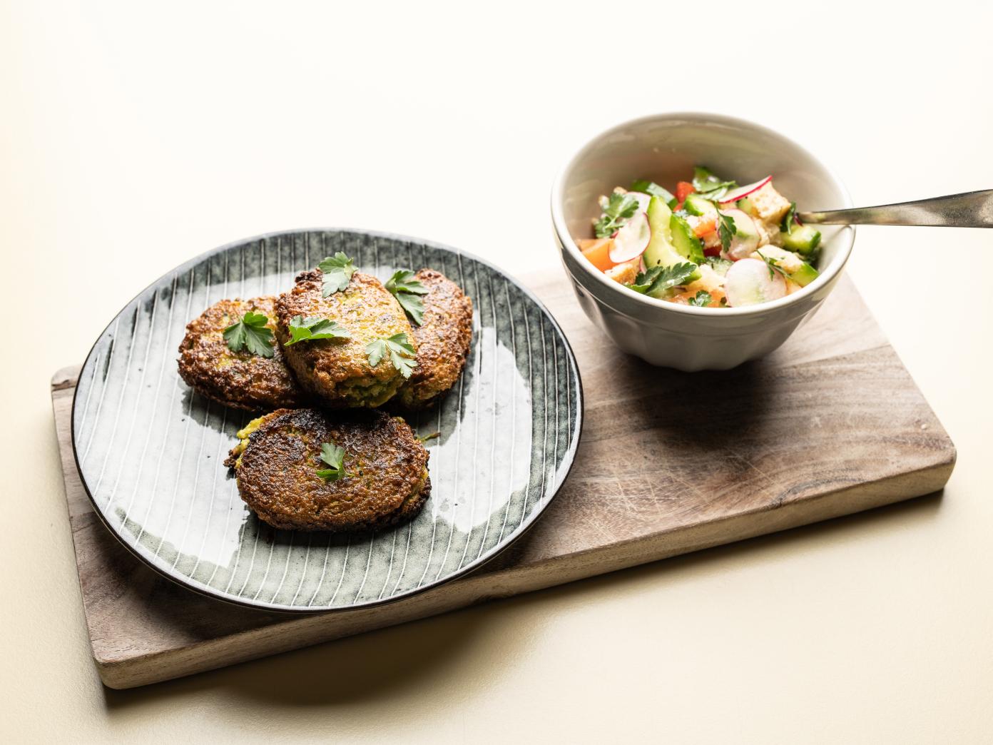 Falafel og salat fattoush
