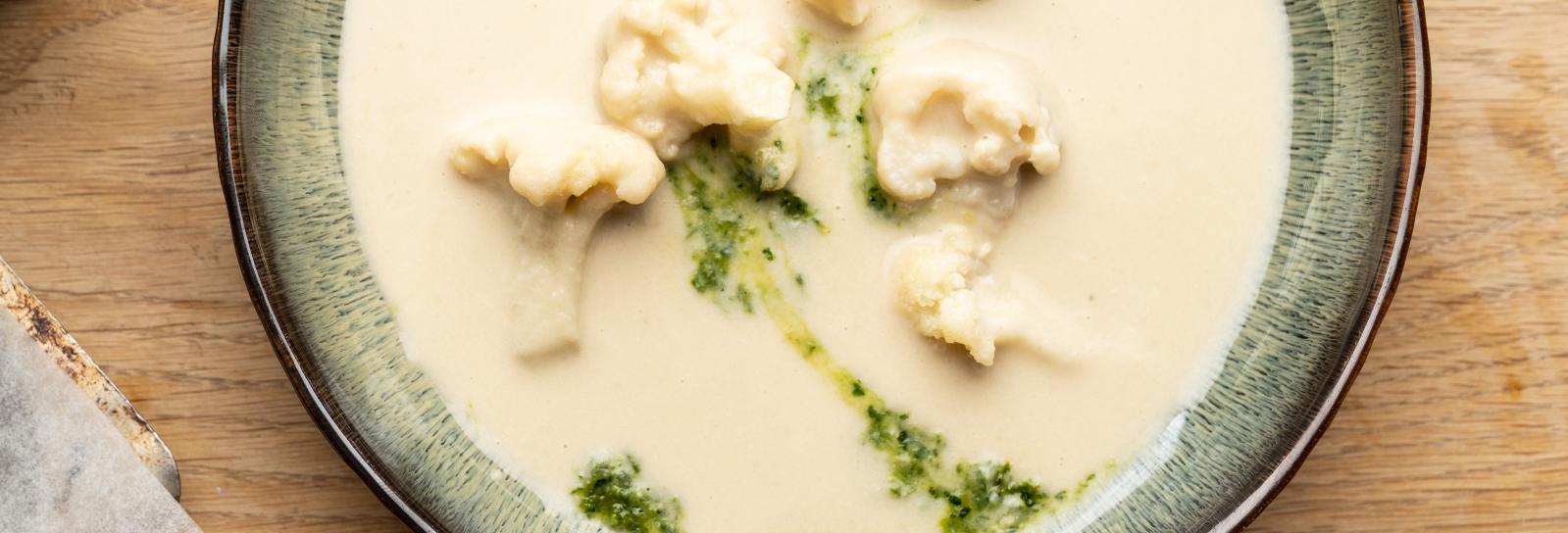 Cremet blomkålssuppe 
