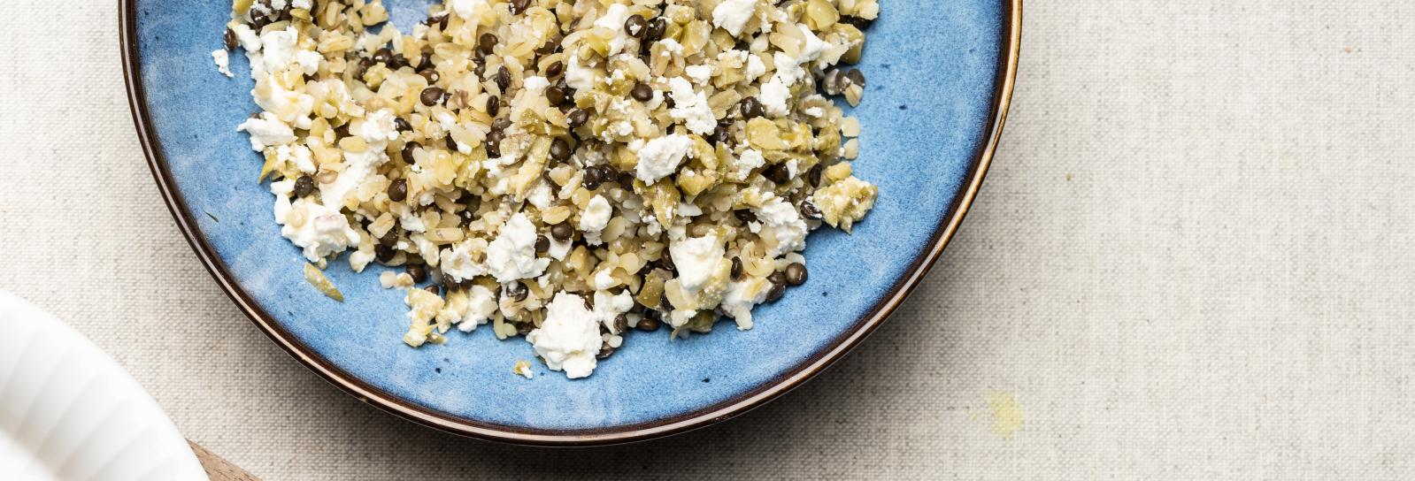 Bulgur og linser med oliven og feta 
