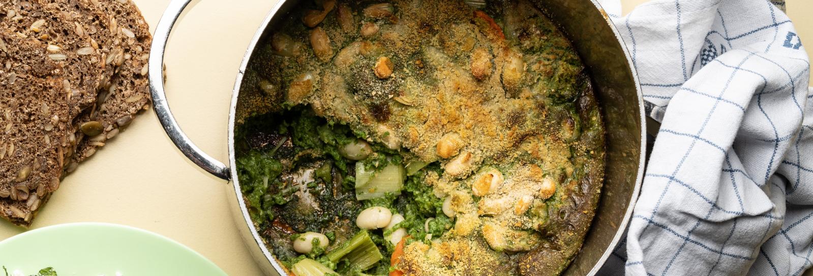 Grøn grøntsagsgratin med hvide bønner