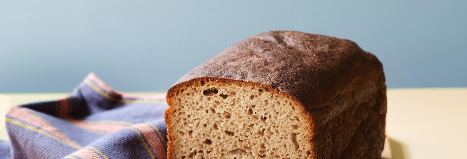 Hjemmebagt rugbrød uden kerner