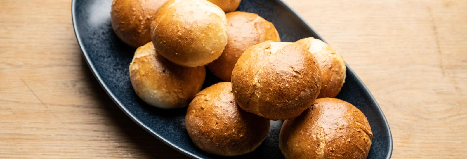 Burgerboller bagt med smørbønner