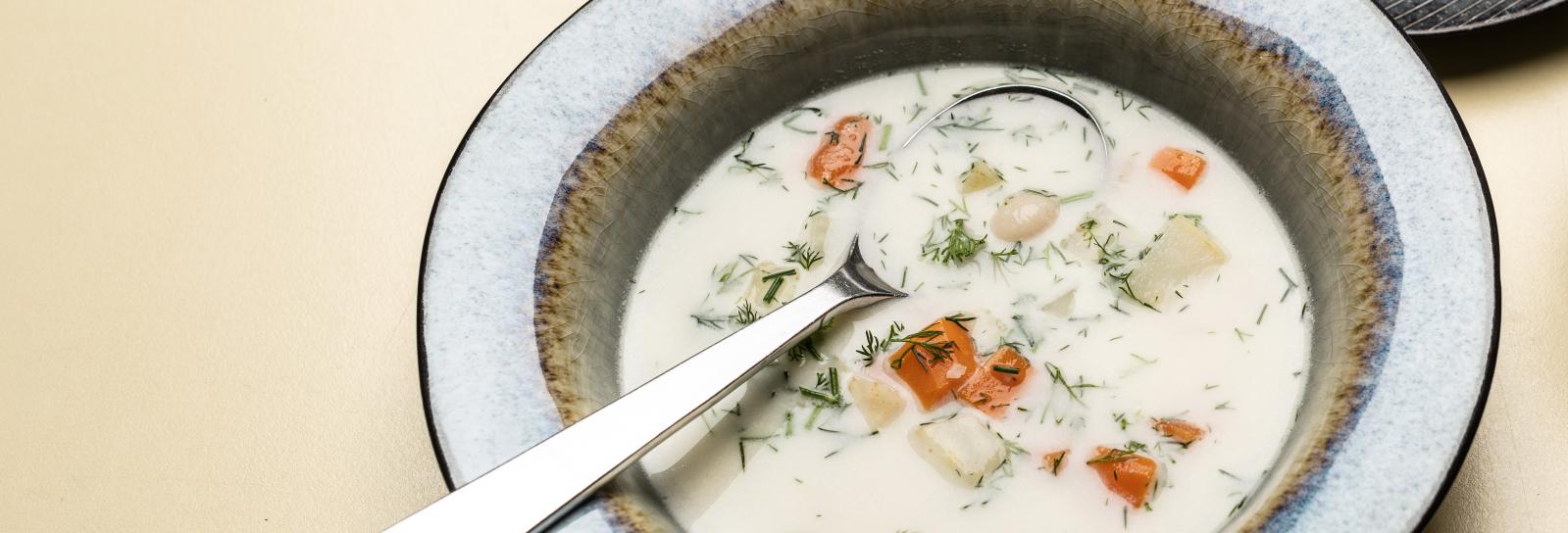 Fiskesuppe med rodfrugter