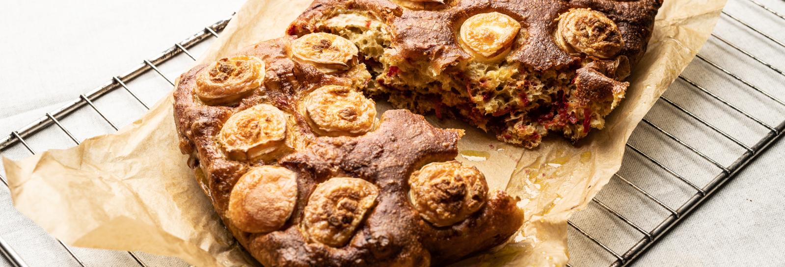 Rødbedebrød med gedeost
