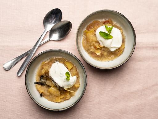 Æblegrød med vaniljeyoghurt