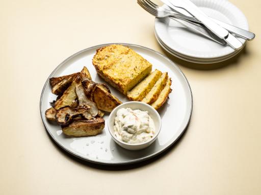 Farsbrød af lyssej med rodfrugter og dressing af pickles og kapers